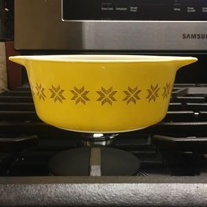 Pyrex Town and Country dish